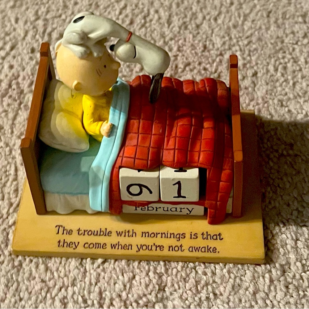 Classics Charlie Brown and snoopy calendar